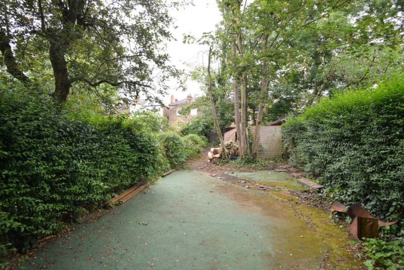 Crystal Palace Road, East Dulwich, London, SE22