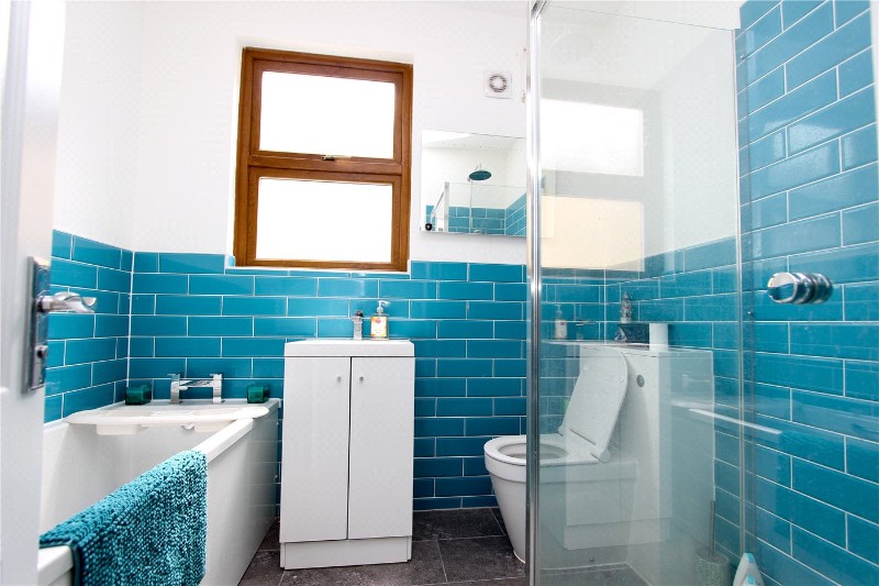 Oakleigh Park Drive, Leigh-on-Sea, Essex, SS9