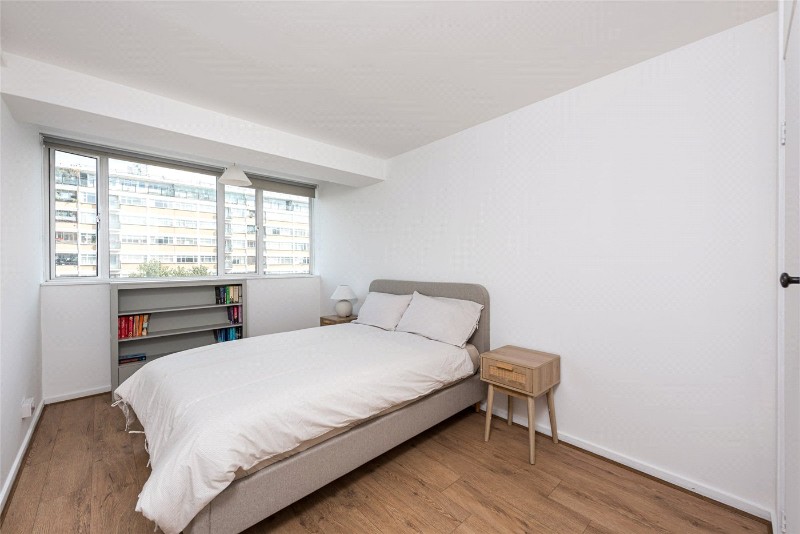 Churchill Gardens, London, SW1V