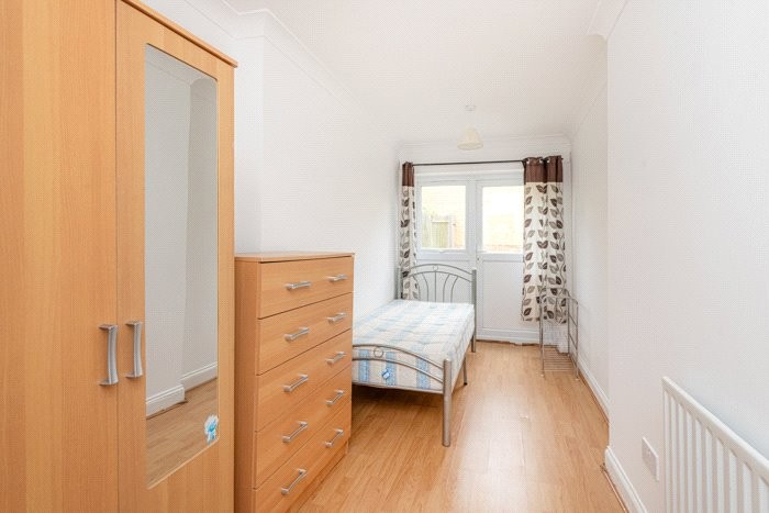 Carlisle Avenue, London, W3