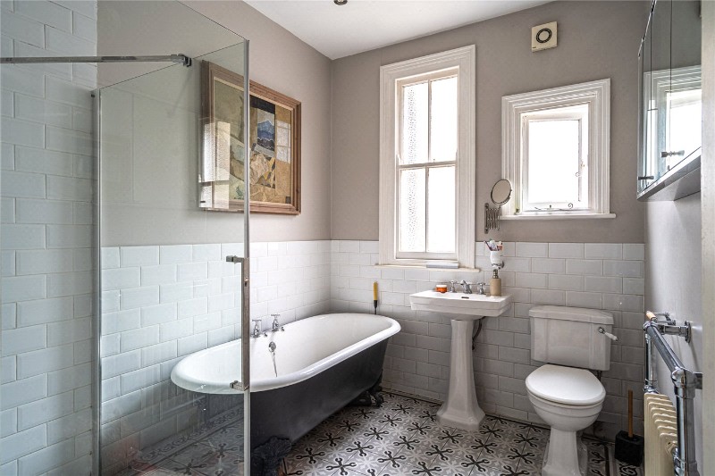 Glencairn Road, London, SW16