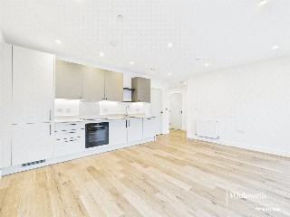 Flagstaff Road, Bankside Gardens, Reading, Berkshire, RG2