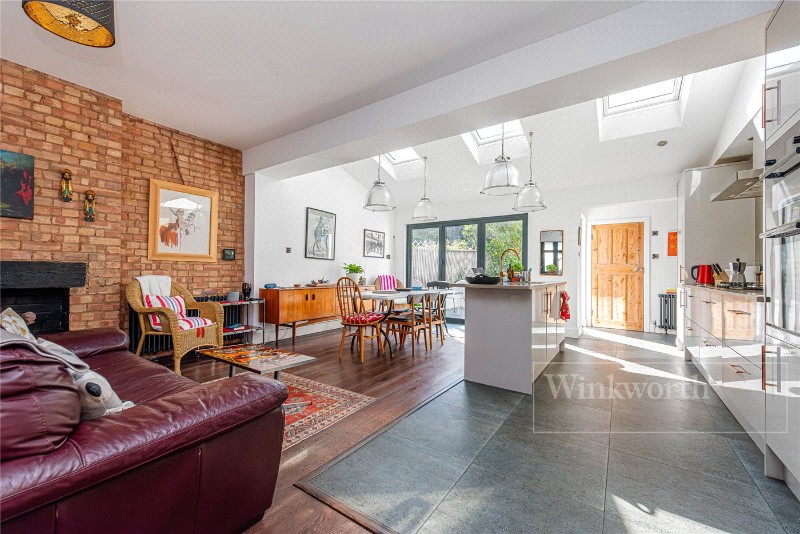 Haycroft Gardens, London, NW10