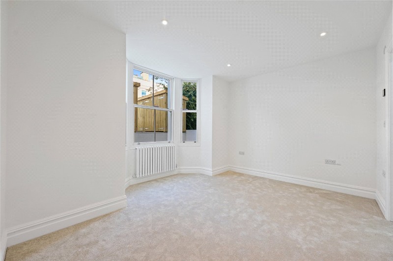 Ellerslie Road, London, W12