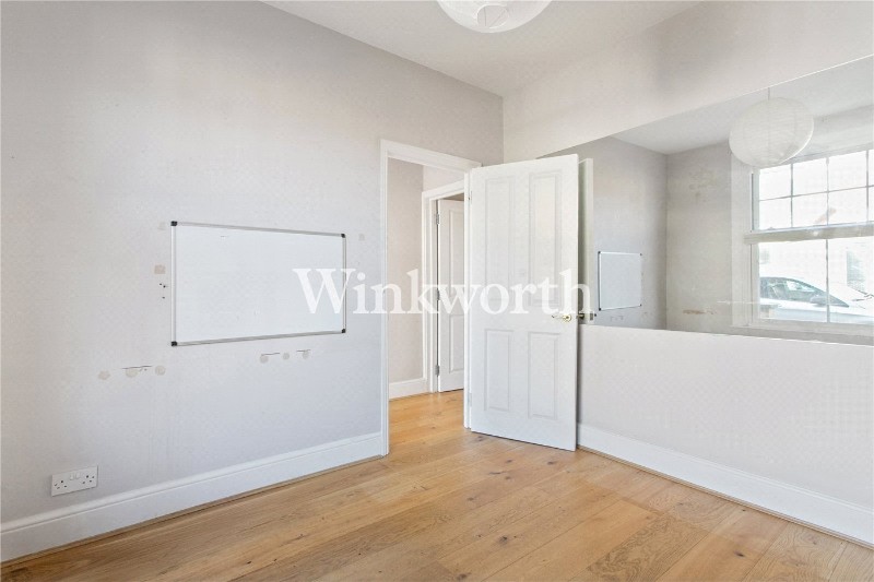 Darwin Road, London, N22