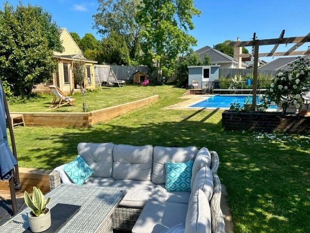 Deans Drove, Lytchett Matravers, Poole, BH16