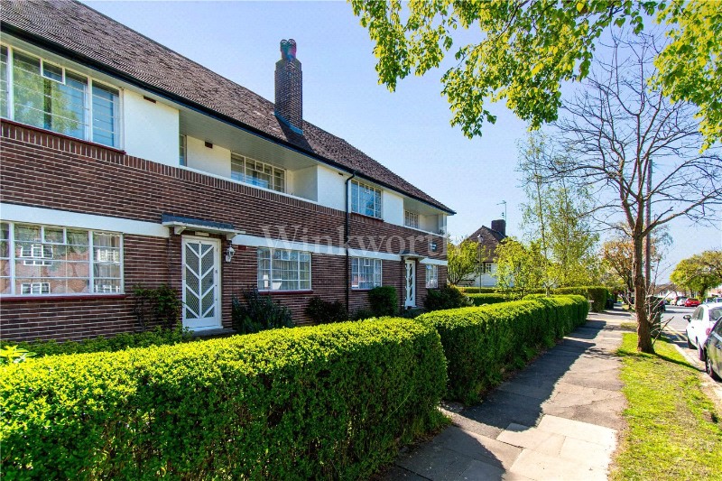 Ossulton Way, London, N2