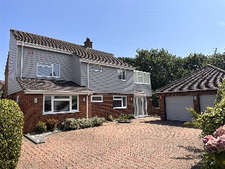 Vecta Close, Friars Cliff, Christchurch, Dorset, BH23