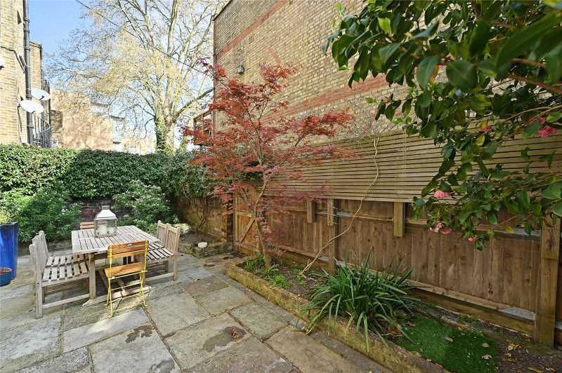 Grove Mansions, Hammersmith Grove, London, W6