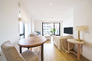 Jonzen Walk, London, E14