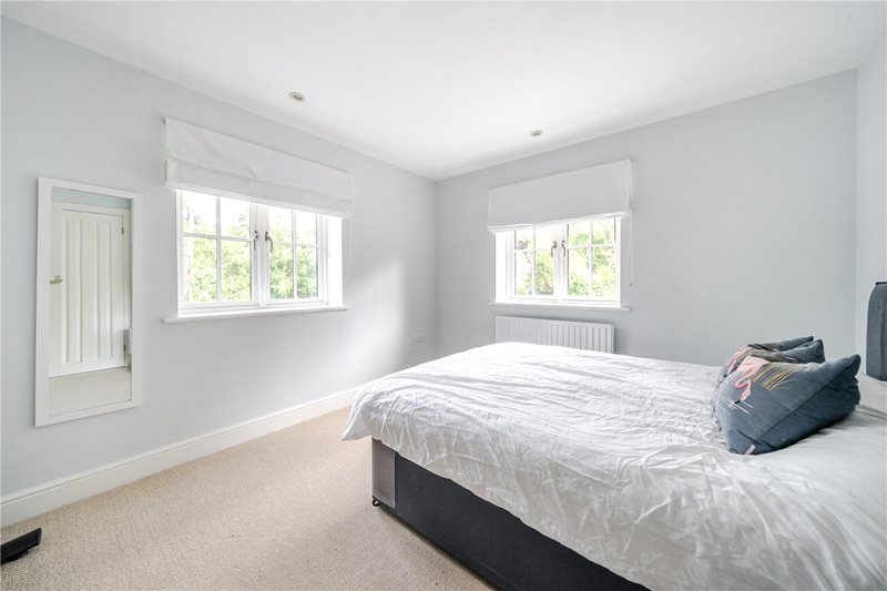 Longdown Road, Lower Bourne, Farnham, Surrey, GU10