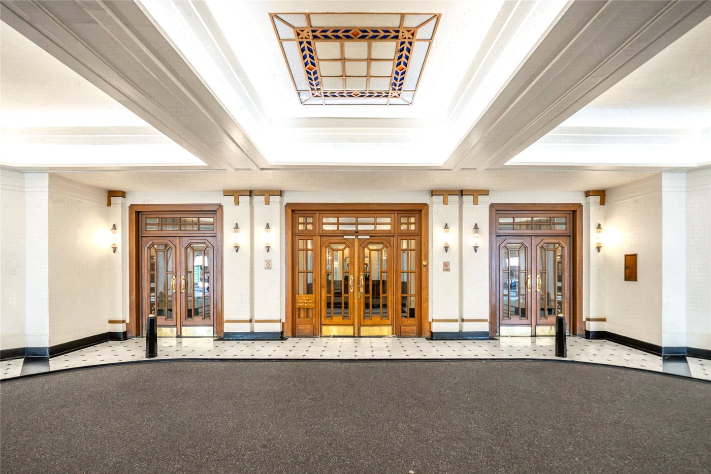 Berkeley Court, Baker Street, London, NW1