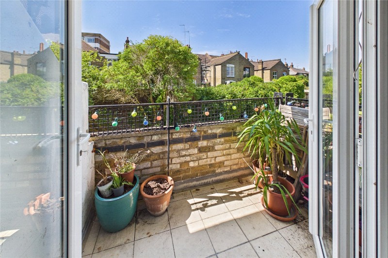Jebb Avenue, London, SW2
