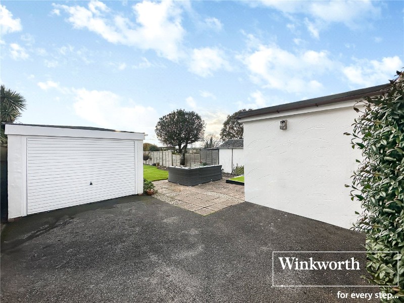 High Mead, Longham, Ferndown, Dorset, BH22