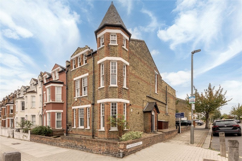 Oakhill Road, London, SW15