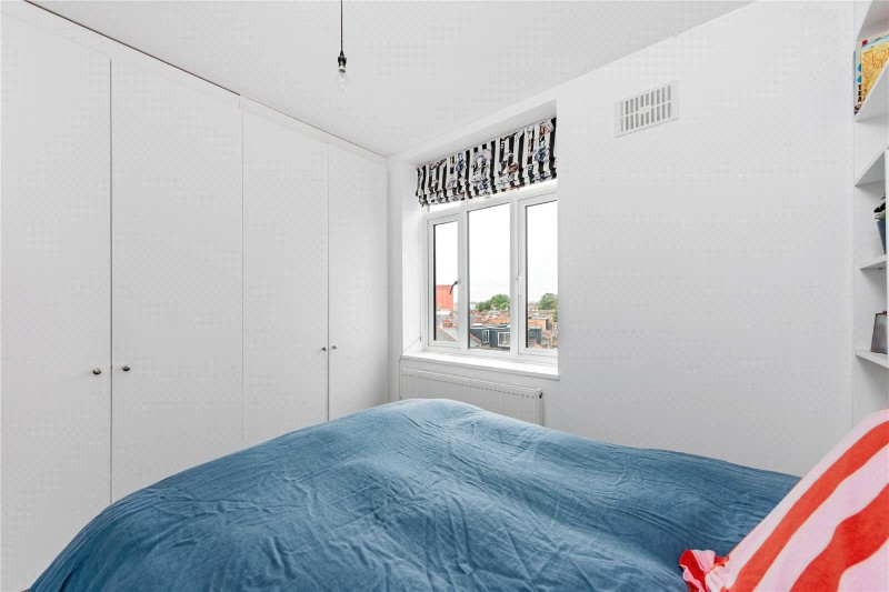 Shacklewell Lane, London, E8