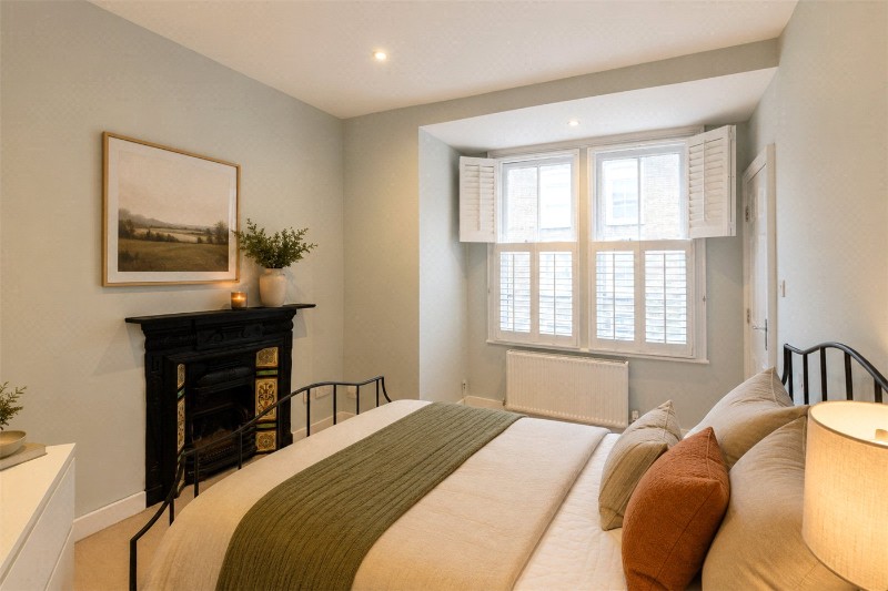 Stanley Grove, London, SW8