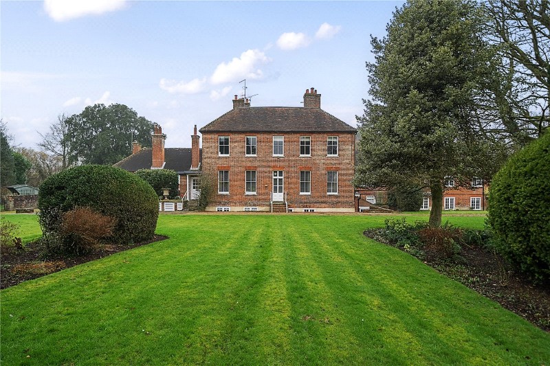 Croft Lane, Crondall, Farnham, Hampshire, GU10