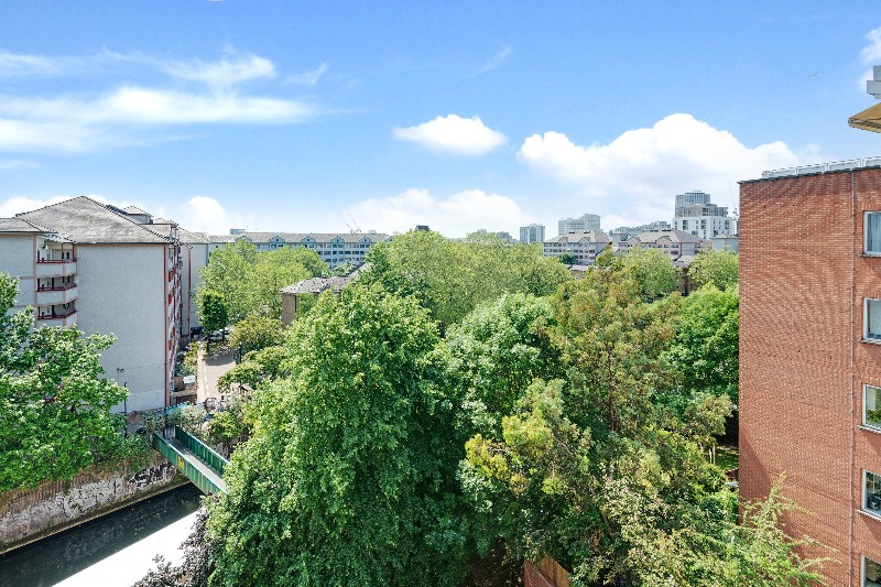 North Bank, St John&#39;s Wood, London, NW8