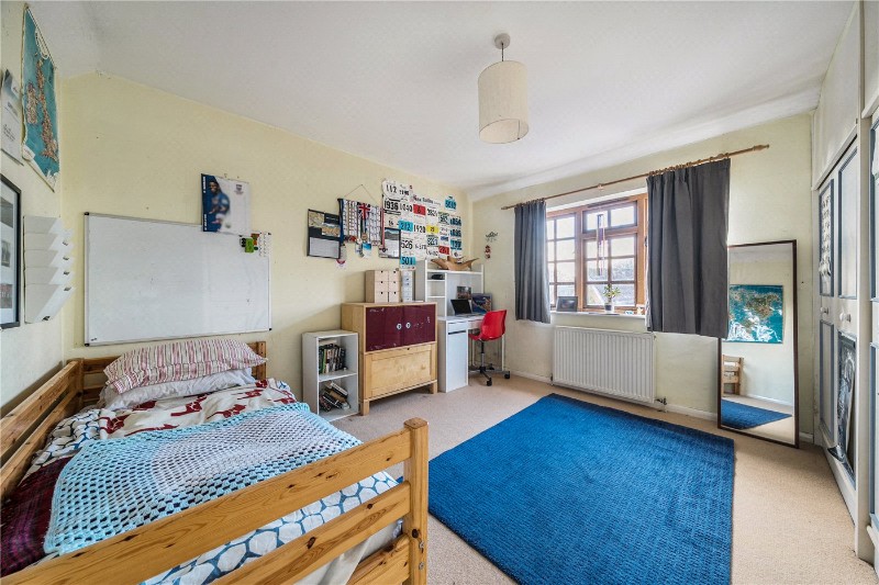 School Hill, Seale, Farnham, Surrey, GU10