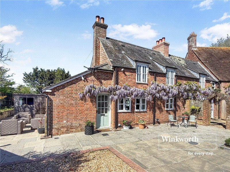 Longham Farm Close, Longham, Ferndown, Dorset, BH22