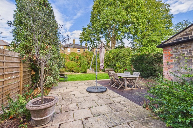 Kirkstall Road, London, SW2