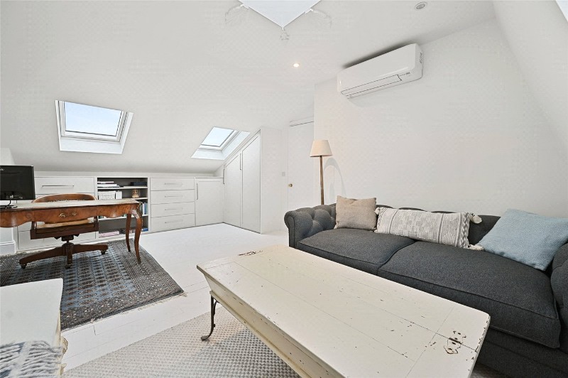 Thornfield Road, London, W12