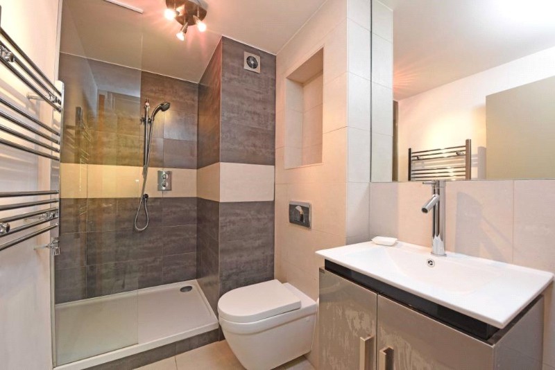 Putney Hill, London, SW15