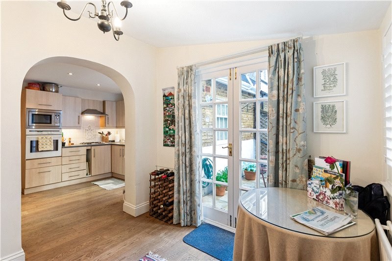 Atherstone Mews, South Kensington, London, SW7