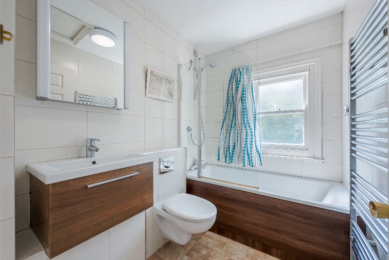 Usborne Mews, London, UK, SW8