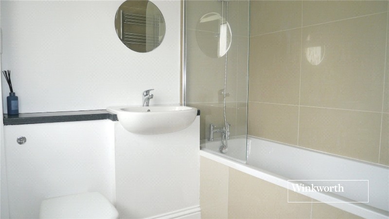 Connaught Road, Barnet, EN5