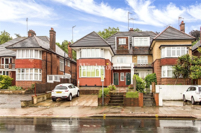 Finchley Road, London, NW11