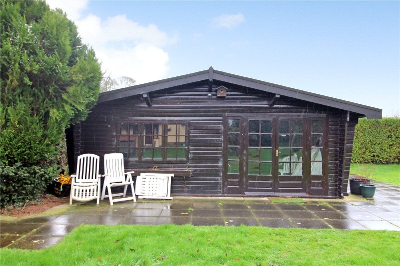 Bramerton Lodge, East Hill Lane, Bramerton, Norwich, NR14