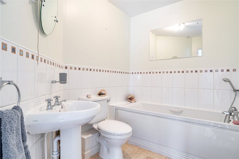 Mandarin Drive, Newbury, Berkshire, RG14