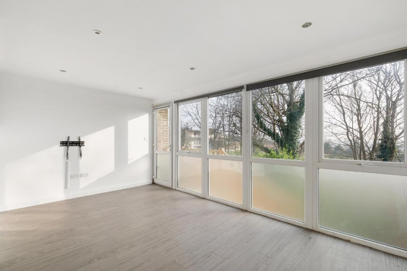 Priory Crescent, London, SE19