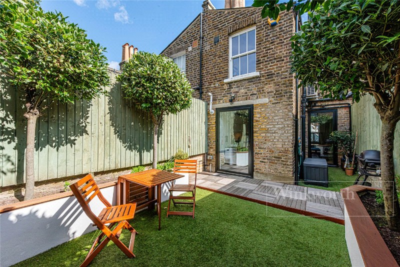 Peach Road, London, W10