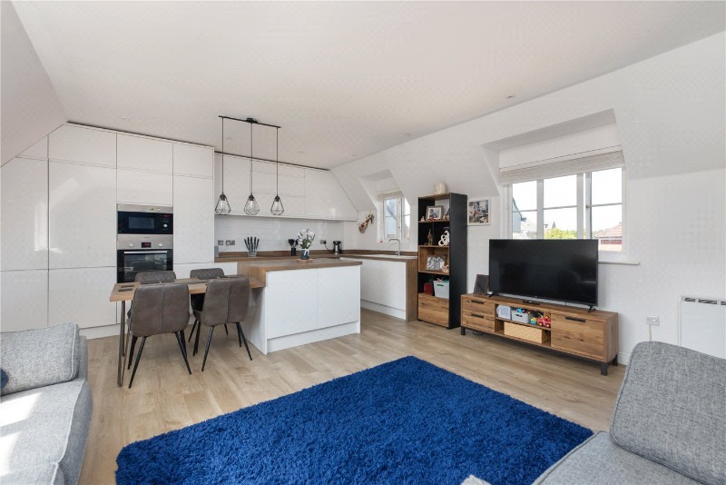 Gravelly Field, Ashford, Kent, TN23