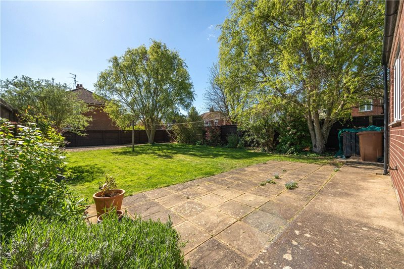 North Parade, Sleaford, Lincolnshire, NG34