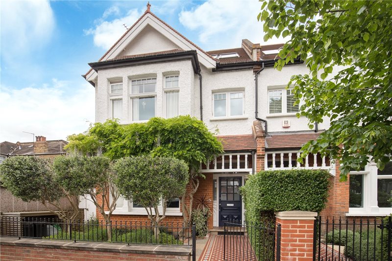 Rossdale Road, London, SW15