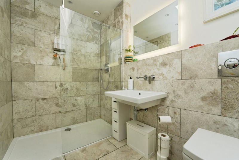Silverthorn Close, Cheltenham, Gloucestershire, GL53