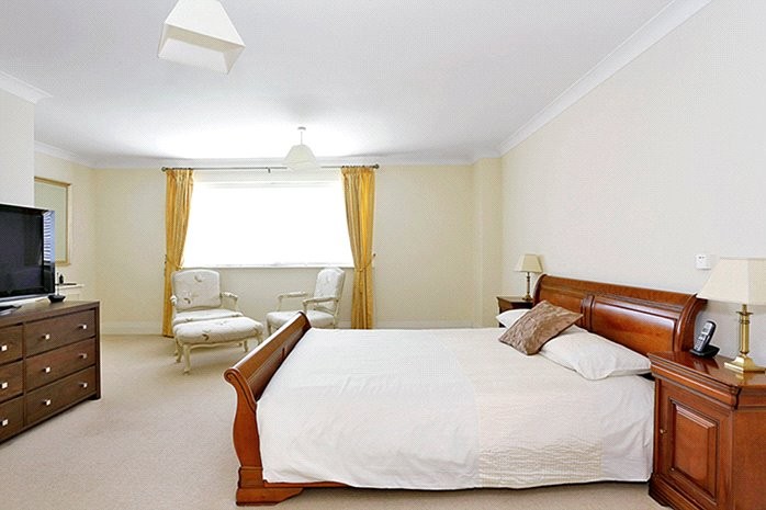 Park Grove, Knotty Green, Beaconsfield, HP9
