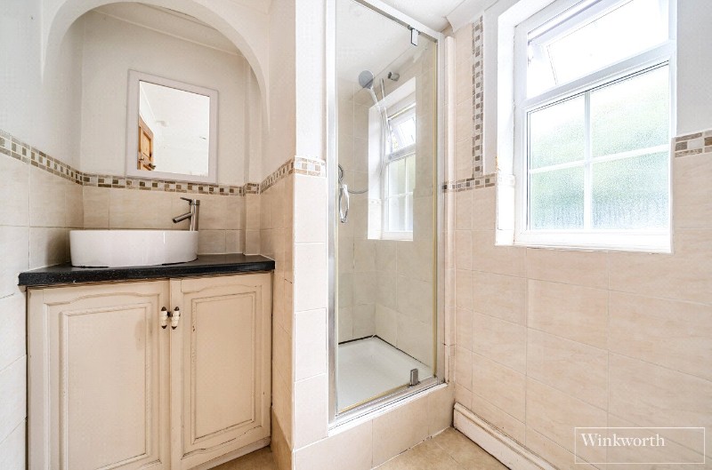 London Road, Bagshot, Surrey, GU19