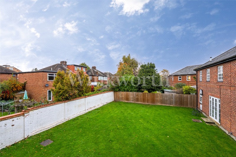 Hamlet Square, London, NW2