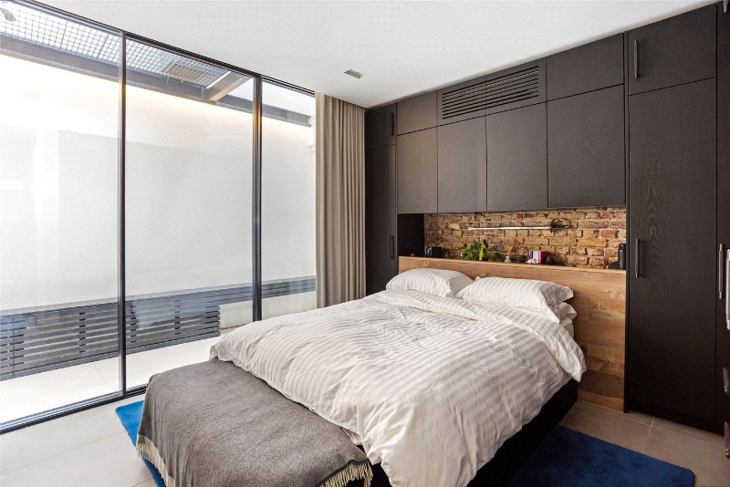 Holland Park Mews, Holland Park, London, W11