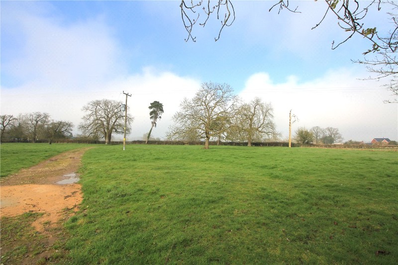 Moat Lane, Taynton, Gloucester, Gloucestershire, GL19