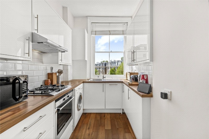 Randolph Avenue, London, W9