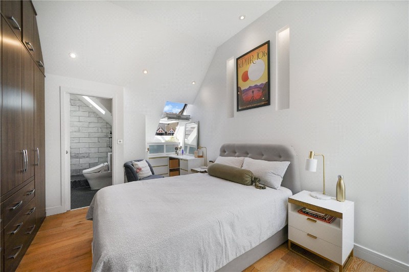 President Drive, London, E1W
