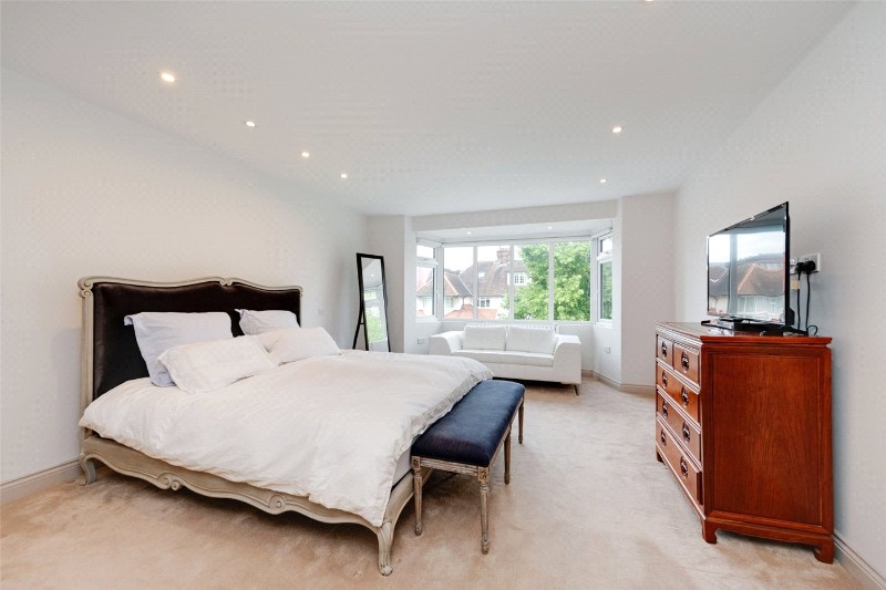 The Ridgeway, London, NW11