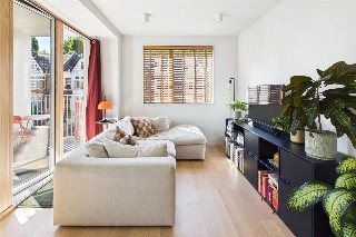 Knollys Road, London, SW16
