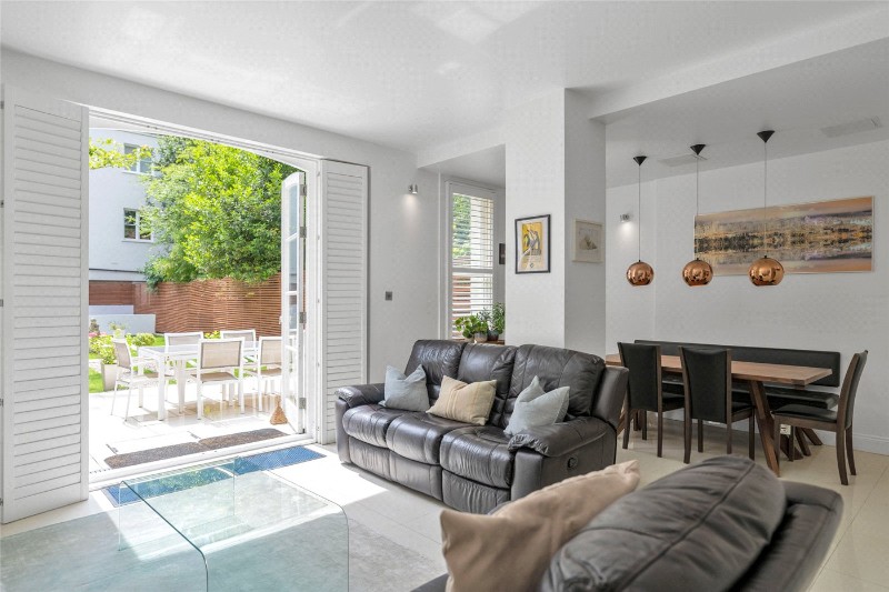 Elgin Avenue, London, W9